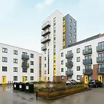 1 Bed Flat In Vibrant Hackney